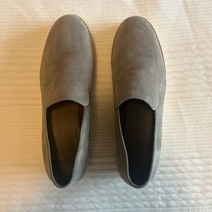 Barely worn, super cute, suede platform loafer